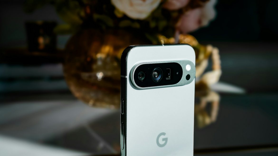 De evolutie van Google Pixel: Van de bekroonde 7a tot de zwaarbeveiligde Pixel 10